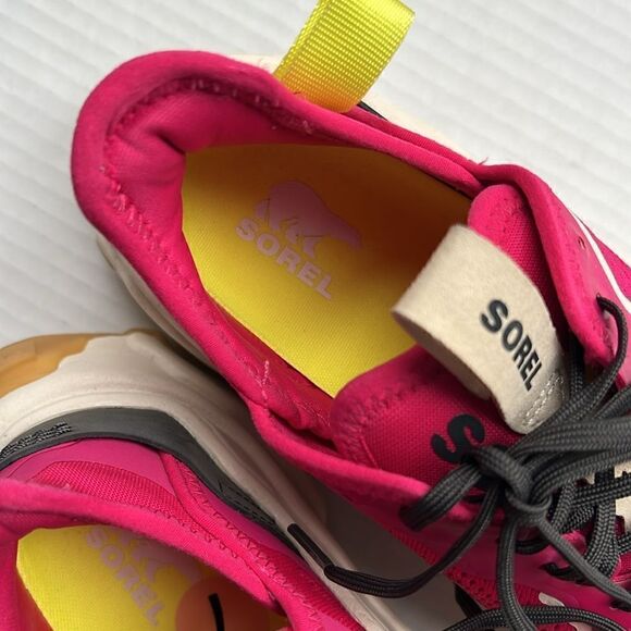 Sorel Kinetic Breakthru Day Sneakers in Pink - Picture 6 of 13